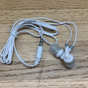 Wired headphones